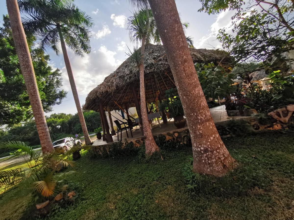 Hotel Doralba Inn Chichen ภายนอก รูปภาพ
