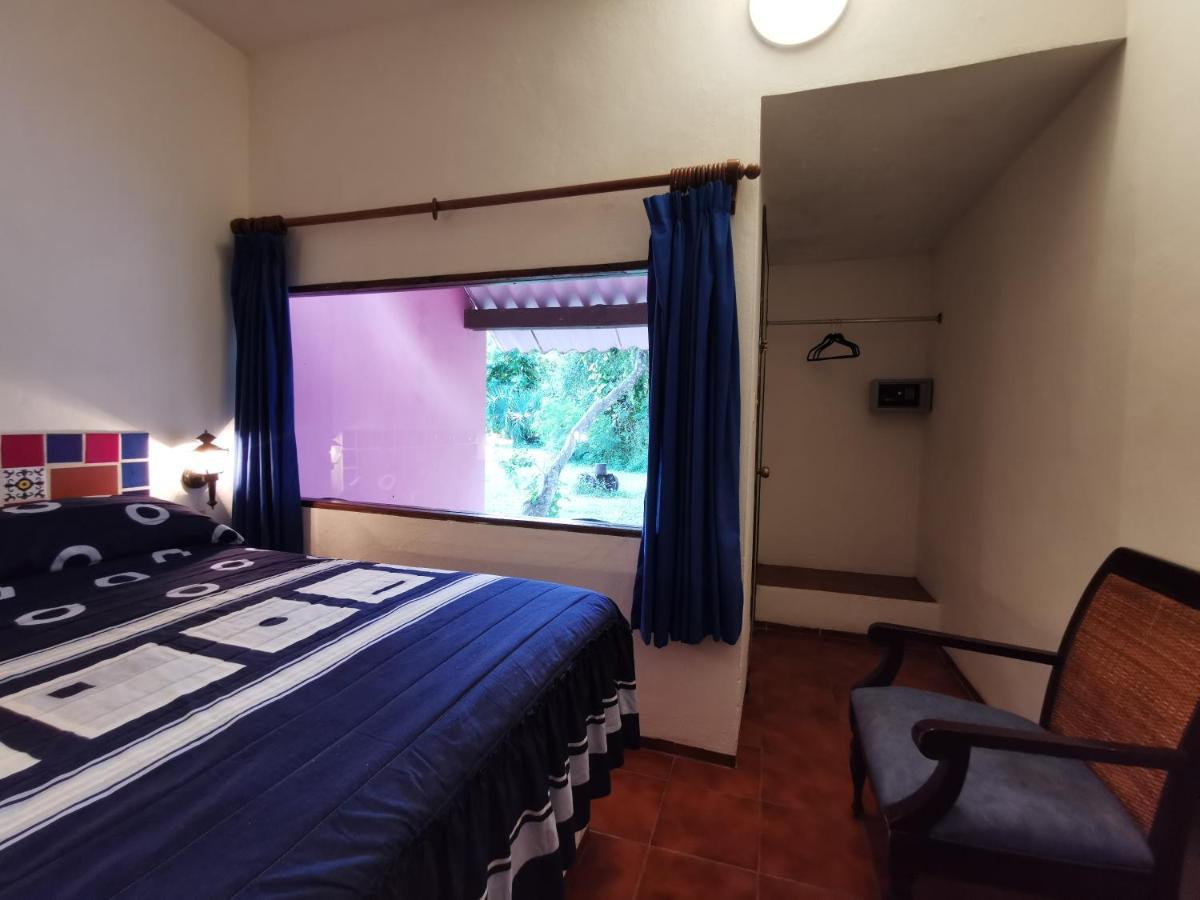 Hotel Doralba Inn Chichen ภายนอก รูปภาพ