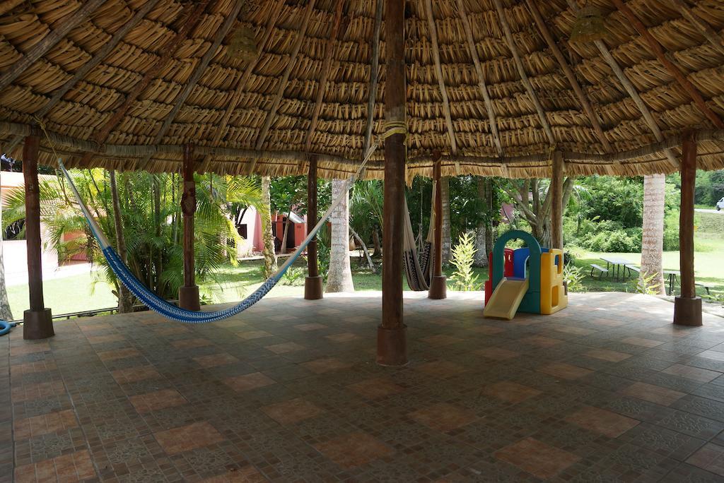 Hotel Doralba Inn Chichen ภายนอก รูปภาพ